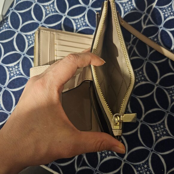 Pink Michael Kors Wristlet - Picture 5 of 8